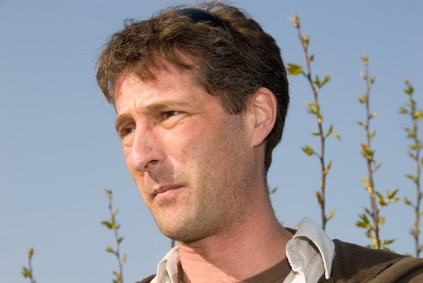 Manor Gardens © 2007, Peter Marshall