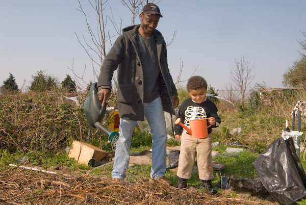 Manor Gardens © 2007, Peter Marshall