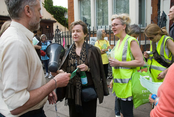 Vanunu Freedom Ride. © 2007, Peter Marshall