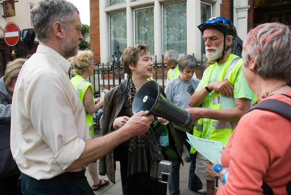Vanunu Freedom Ride. © 2007, Peter Marshall