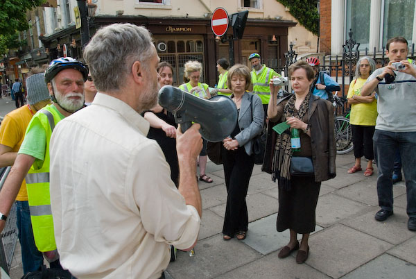 Vanunu Freedom Ride. © 2007, Peter Marshall