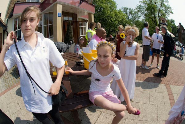 Chislehurst May Queen Pub Crawl © 2007, Peter Marshall