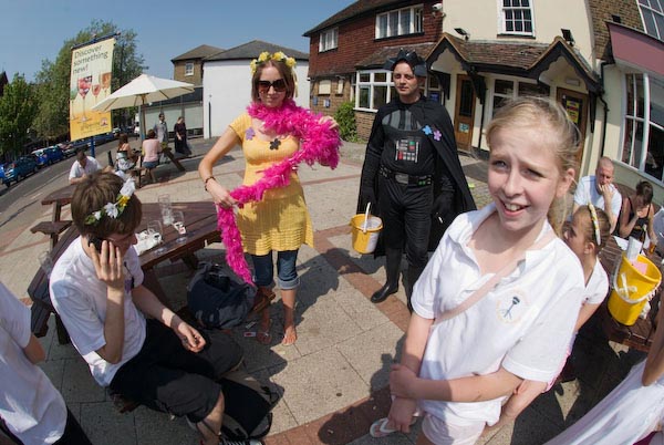 Chislehurst May Queen Pub Crawl © 2007, Peter Marshall
