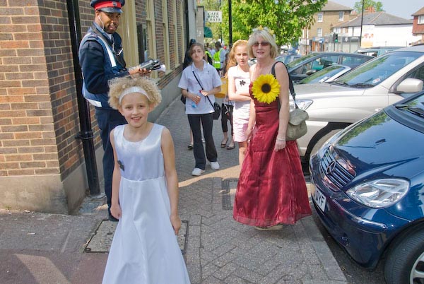 Chislehurst May Queen Pub Crawl © 2007, Peter Marshall