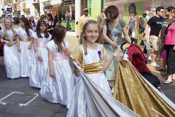 Bromley May Queens © 2007, Peter Marshall