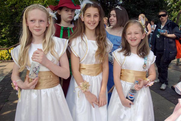 Bromley May Queens © 2007, Peter Marshall