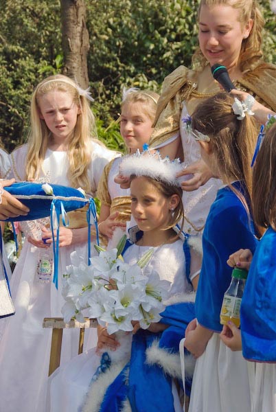 Bromley May Queens © 2007, Peter Marshall