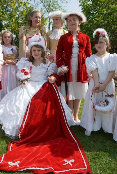 Bromley May Queens © 2007, Peter Marshall