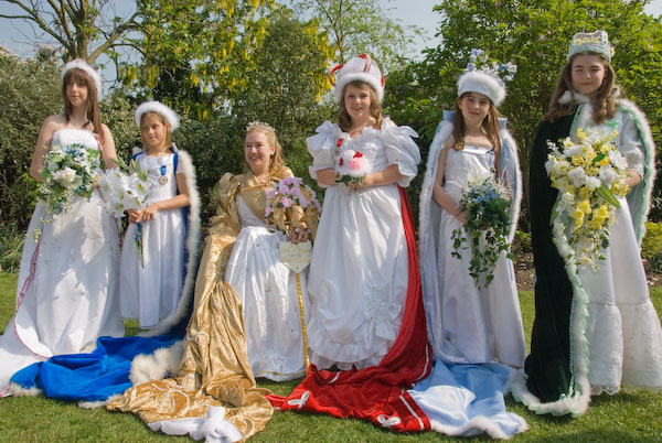 Bromley May Queens © 2007, Peter Marshall