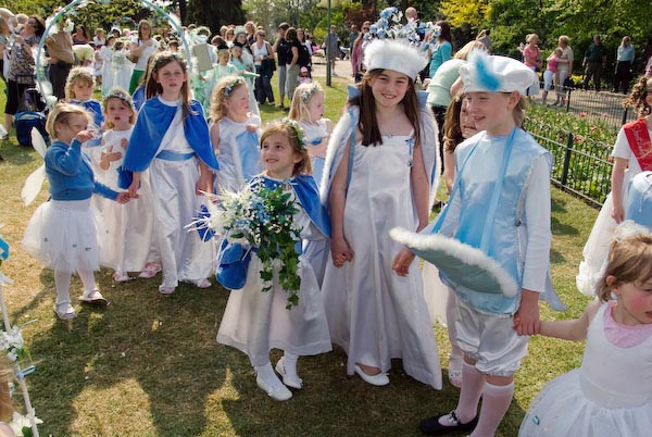 Bromley May Queens © 2007, Peter Marshall
