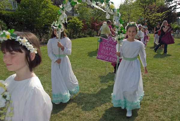 Bromley May Queens © 2007, Peter Marshall