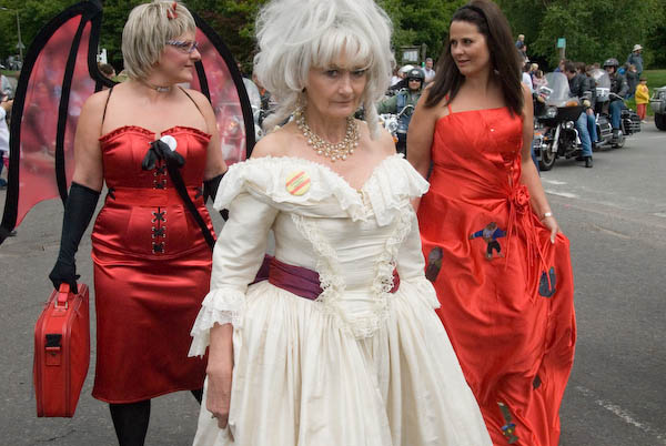 Walton-on-the-Hill May Pageant © 2007, Peter Marshall