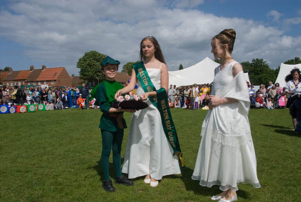 Walton-on-the-Hill May Pageant © 2007, Peter Marshall