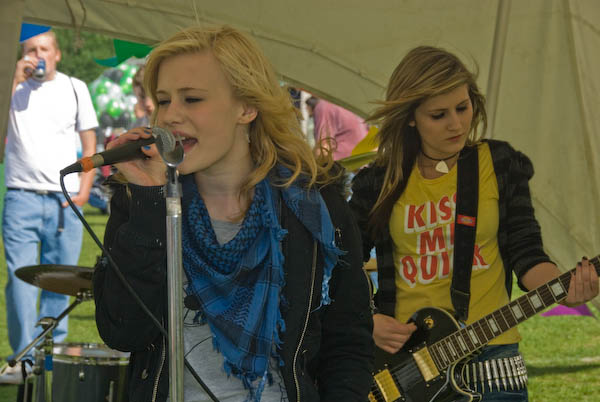 Walton-on-the-Hill May Pageant © 2007, Peter Marshall