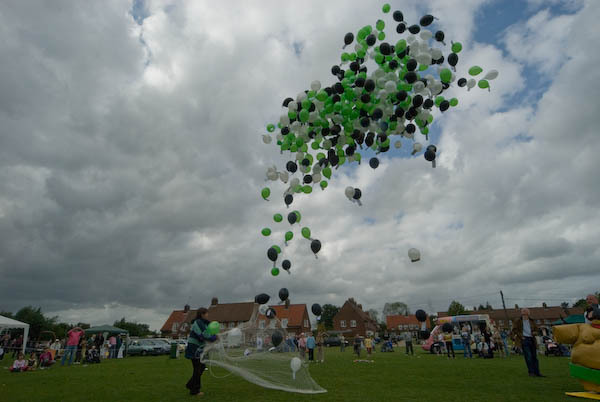 Walton-on-the-Hill May Pageant © 2007, Peter Marshall