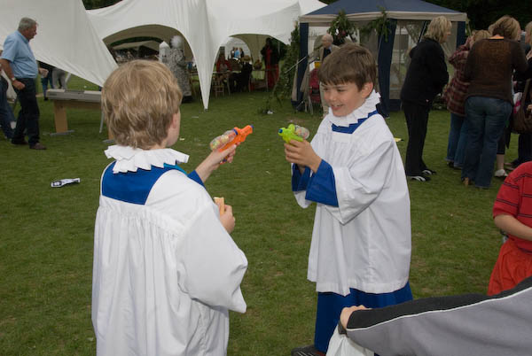 Walton-on-the-Hill May Pageant © 2007, Peter Marshall