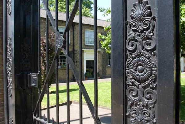 The World Can't Wait &copy; 2007, Peter Marshall