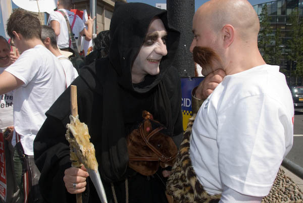 The World Can't Wait &copy; 2007, Peter Marshall