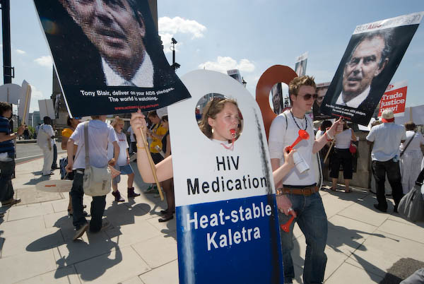 The World Can't Wait &copy; 2007, Peter Marshall